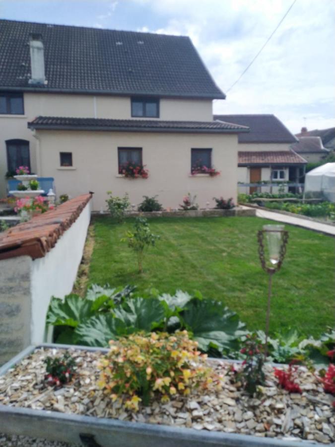 A La Maison Du Bonheur Lanty-sur-Aube Kültér fotó