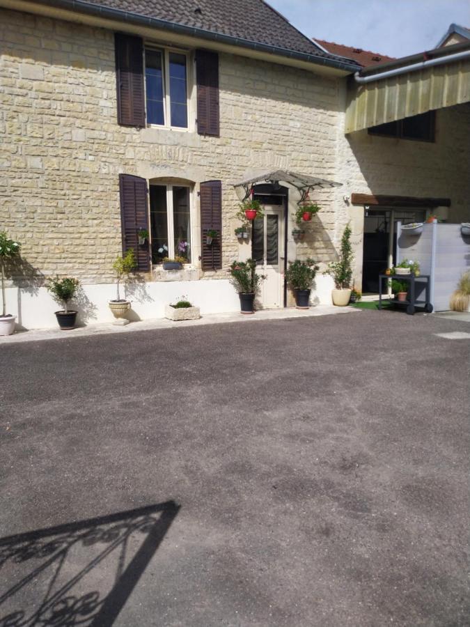 A La Maison Du Bonheur Lanty-sur-Aube Kültér fotó